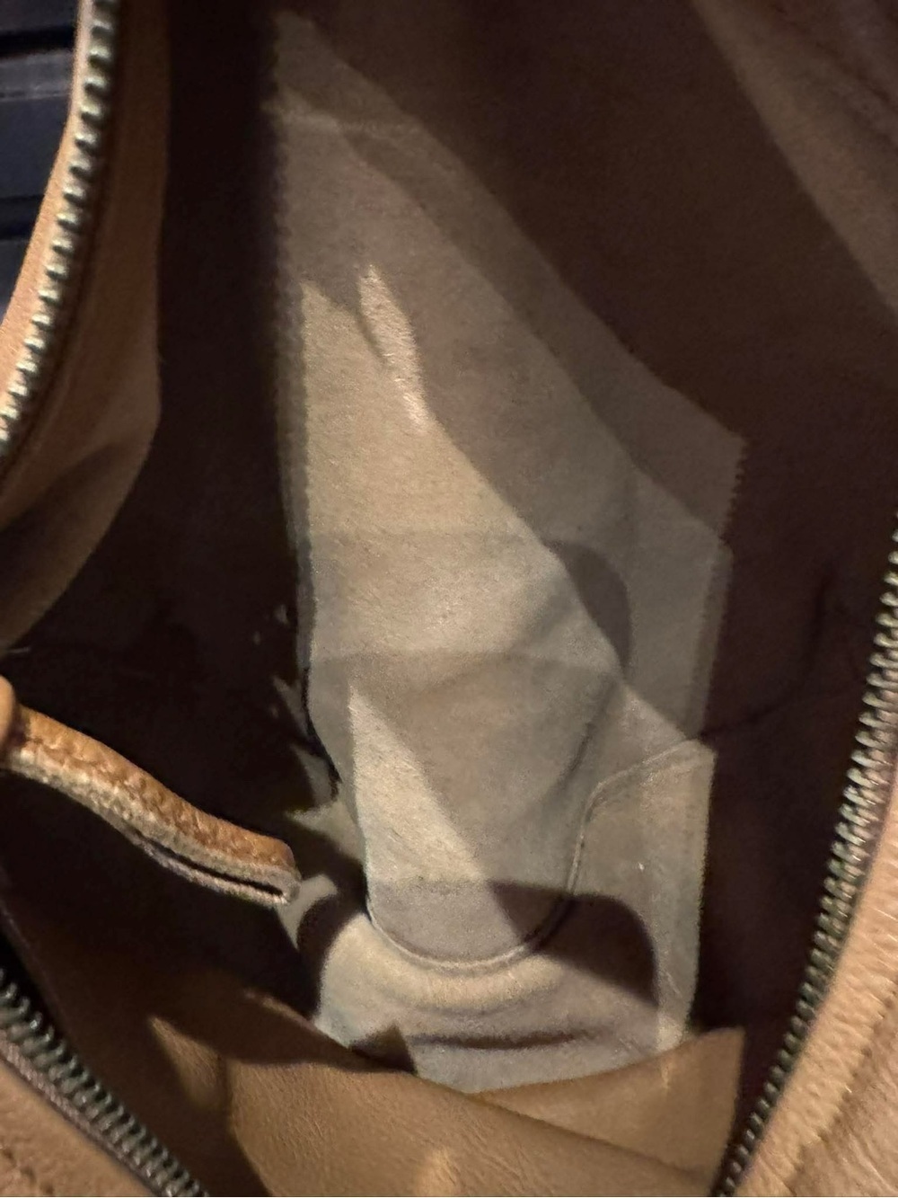 J crew Leather Hobo Shoulder Bag Everyday Tote Very soft 13” wide 8” tall - Picture 5 of 7